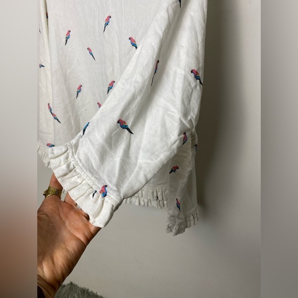 C&C California Cream Bell Sleeve Blouse - Picture 3 of 10